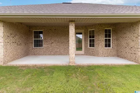414 Harless Ln, Alabaster, AL 35007 photo 8