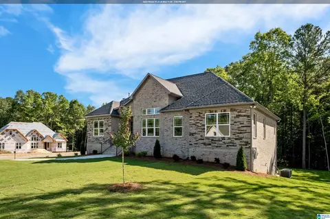 1121 Grey Oaks Vly, Pelham, AL 35124