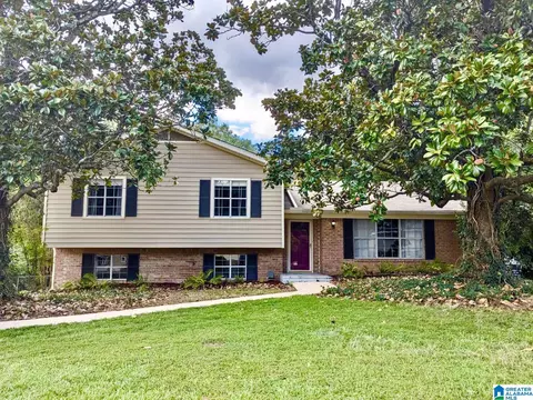 928 Willow Bend Rd, Pelham, AL 35124 photo 1