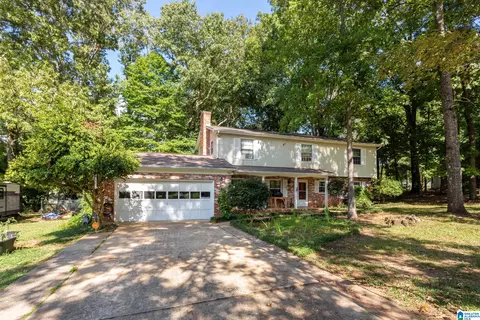 3801 Franklin Dr, Anniston, AL 36207 photo 3