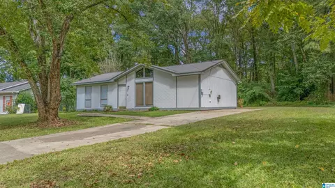 1109 Eagle Dr, Maylene, AL 35114 photo 2