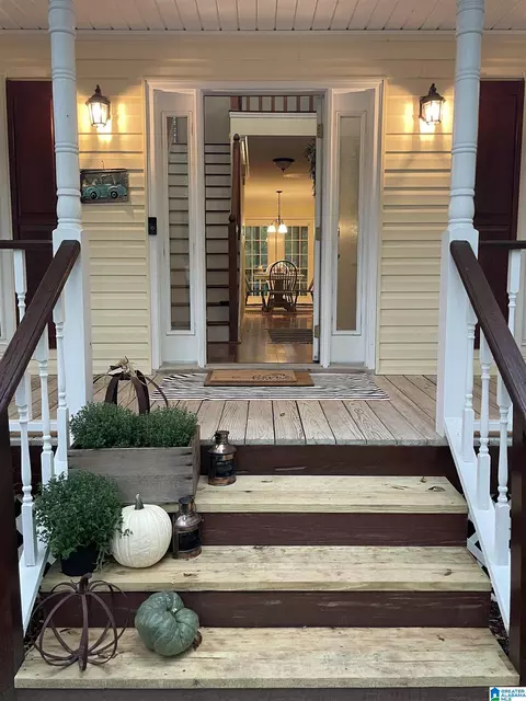 413 Thompson Rd, Alabaster, AL 35007 photo 1