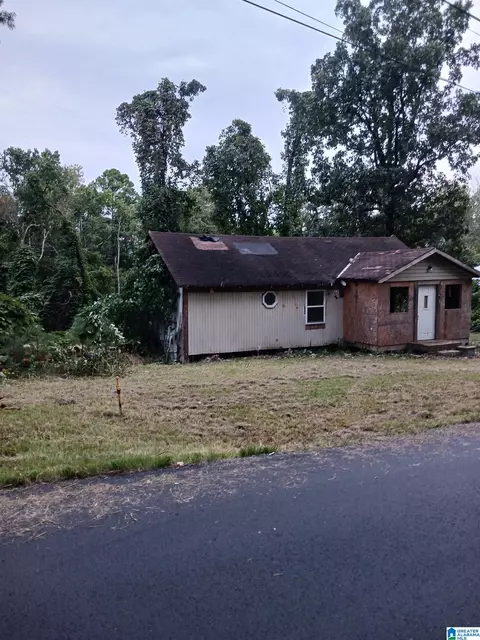 8621 Swafford Ave, Leeds, AL 35094