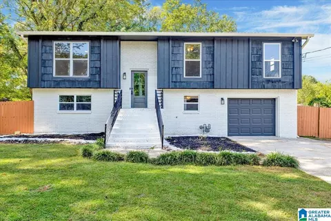 2804 Emerald Ave, Hueytown, AL 35023