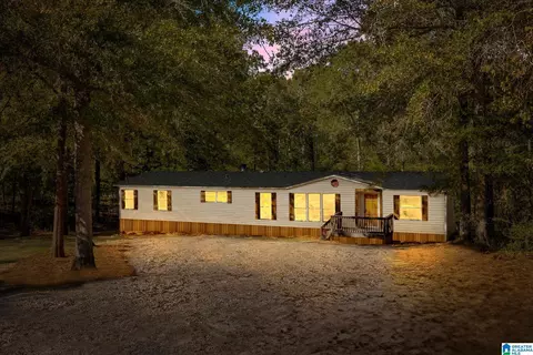 80 Honeysuckle Way, Riverside, AL 35135 photo 1