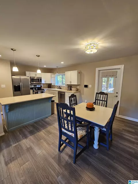 70 Arrowhead Dr, Riverside, AL 35135 photo 5