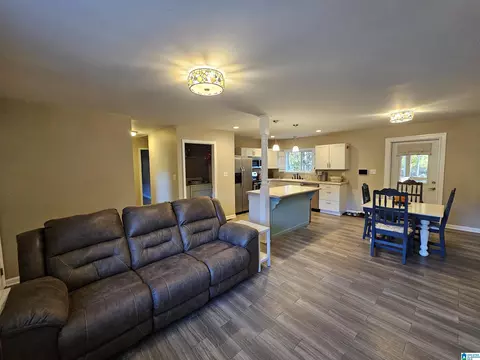 70 Arrowhead Dr, Riverside, AL 35135 photo 8