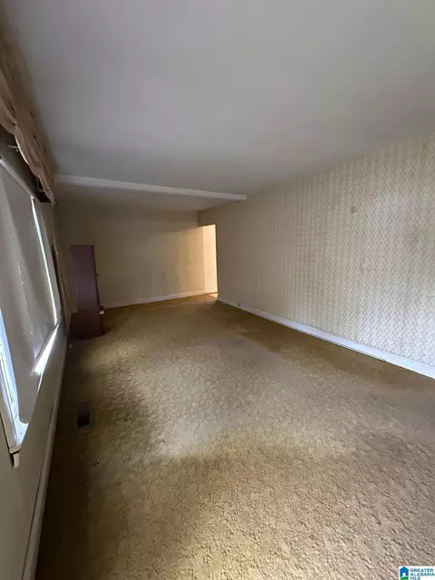 424 E Forest Dr, Birmingham, AL 35235 photo 3
