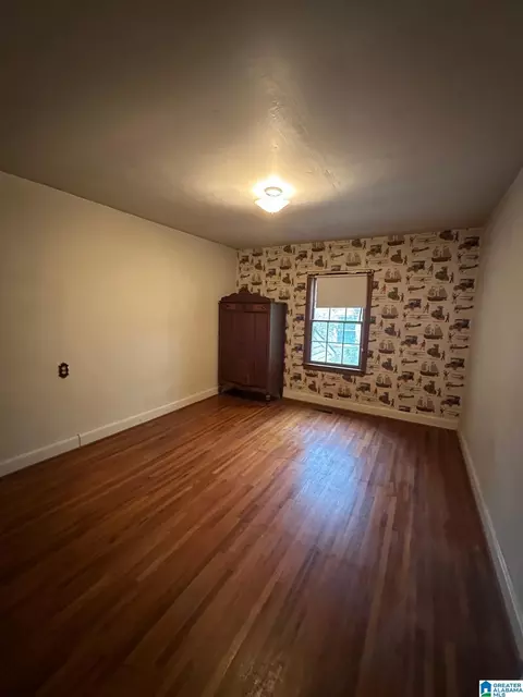424 E Forest Dr, Birmingham, AL 35235 photo 11