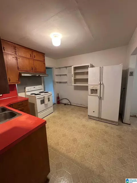 424 E Forest Dr, Birmingham, AL 35235 photo 5