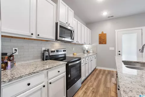 9937 Hunter Pl, Warrior, AL 35180 photo 12