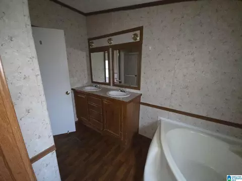 107 Roberts Cir, Parrish, AL 35580 photo 2
