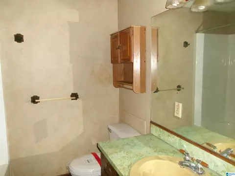 Bath - 1663 County Road 2, Montevallo, AL 35115 photo 3 of 3