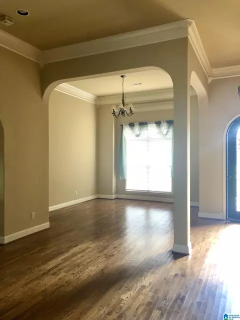 115 Corbin St, Clanton, AL 35045 photo 5
