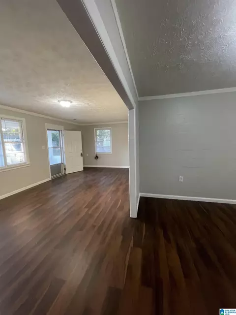 206 1st St, Clanton, AL 35045 photo 14