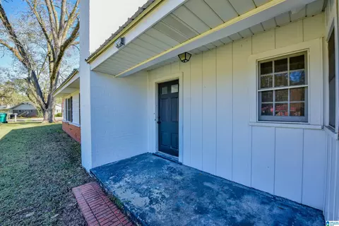 802 E 8th Ave, Linden, AL 36748 photo 3