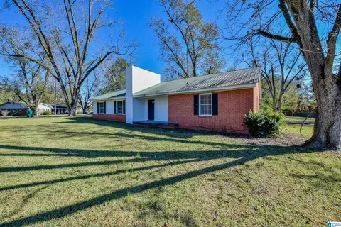 802 E 8th Ave, Linden, AL 36748 photo 5
