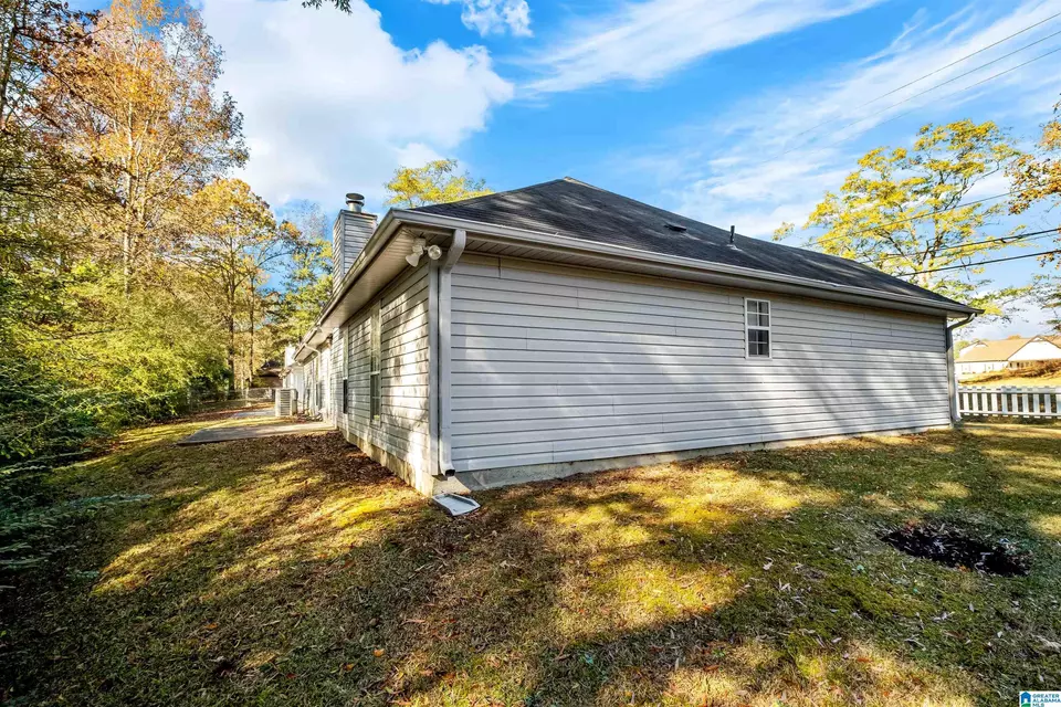 1760 Butler Rd, Alabaster, AL 35007 | 24 Photos - Movoto