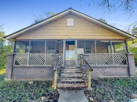 2009 Dawson Ave, Lipscomb, AL 35020