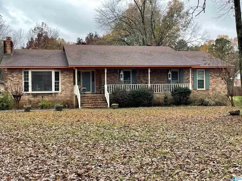 525 Polly Reed Rd, Center Point, AL 35215
