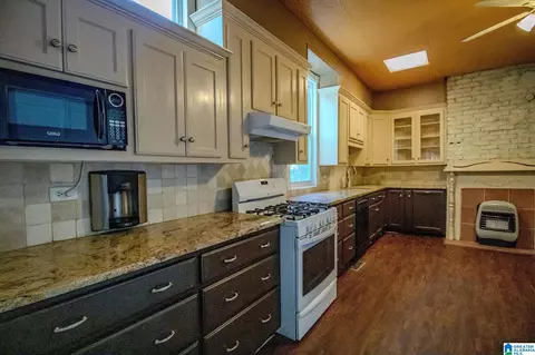 Kitchen - 428 E 6th St, Anniston, AL 36207 photo 2 of 3