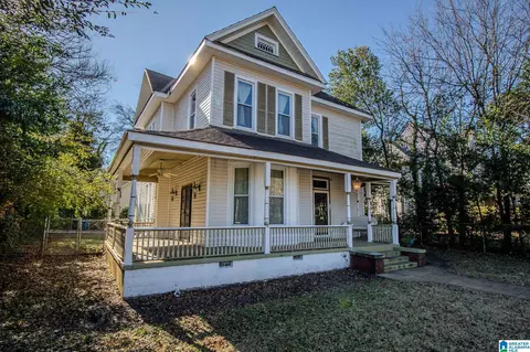 Exterior - 428 E 6th St, Anniston, AL 36207 photo 5 of 11