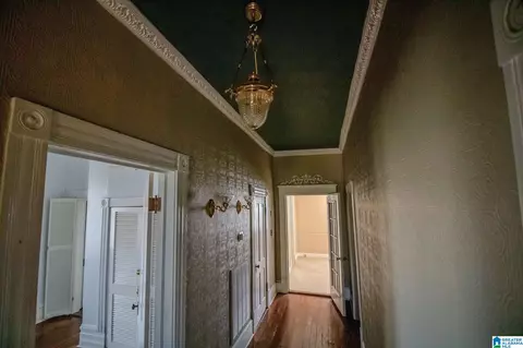 Entry Way - 428 E 6th St, Anniston, AL 36207 photo 5 of 9