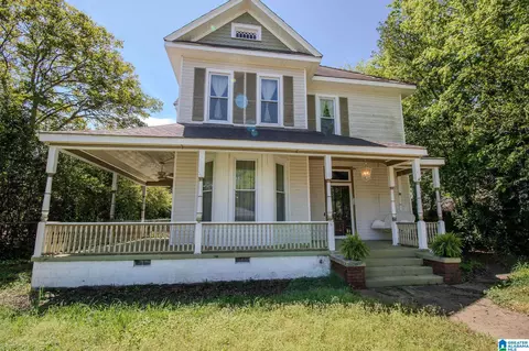 Exterior - 428 E 6th St, Anniston, AL 36207 photo 9 of 11