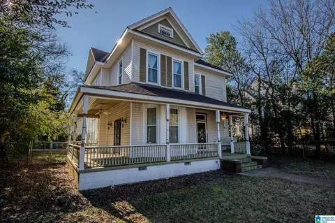 Exterior - 428 E 6th St, Anniston, AL 36207 photo 3 of 11
