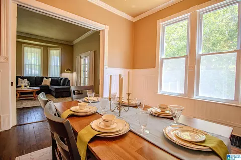 Dining - 428 E 6th St, Anniston, AL 36207 photo 6 of 7