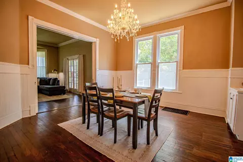 Dining - 428 E 6th St, Anniston, AL 36207 photo 5 of 7