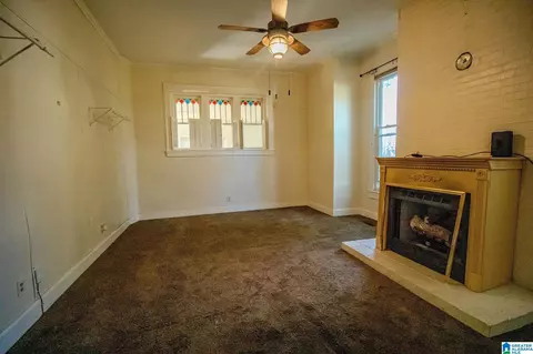Living - 428 E 6th St, Anniston, AL 36207 photo 7 of 10