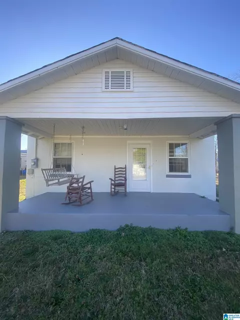 102 Nell St, Clanton, AL 35045 photo 3