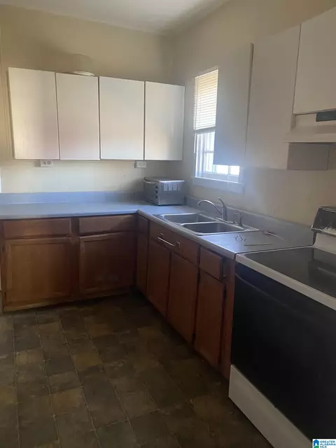102 Nell St, Clanton, AL 35045 photo 6