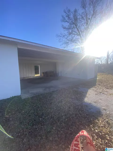 102 Nell St, Clanton, AL 35045 photo 4