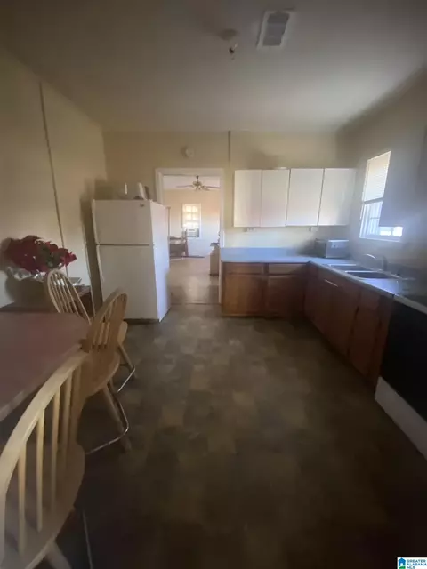 102 Nell St, Clanton, AL 35045 photo 7