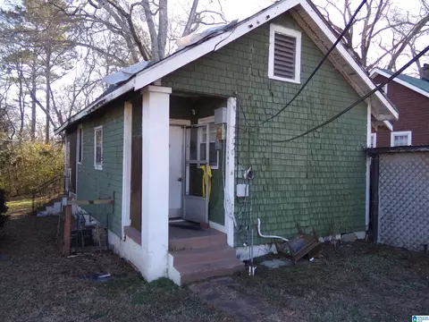 3308 Maple St, Anniston, AL 36201 photo 1