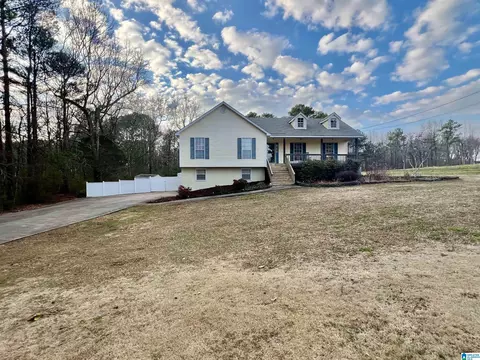 1605 Skyline Dr, Warrior, AL 35180 photo 1