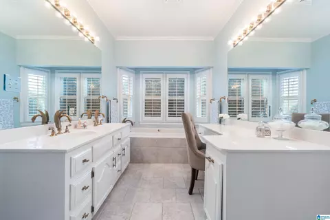 Bath - 22851 Eastern Valley Rd, Mc Calla, AL 35111 photo 1 of 10
