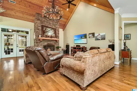 Living - 2348 County Road 28, Clanton, AL 35046 photo 5 of 7