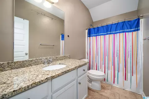 Bath - 531 E 6th Ave, Oneonta, AL 35121 photo 3 of 3