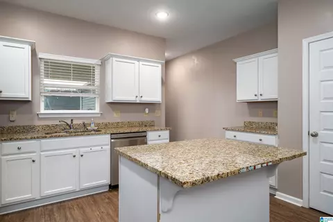 Kitchen - 531 E 6th Ave, Oneonta, AL 35121 photo 2 of 4