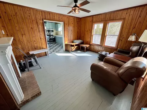 205 5th St E, Warrior, AL 35180 photo 3