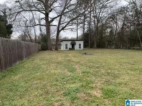 Exterior - 1003 2nd Ave N, Clanton, AL 35045 photo 3 of 4