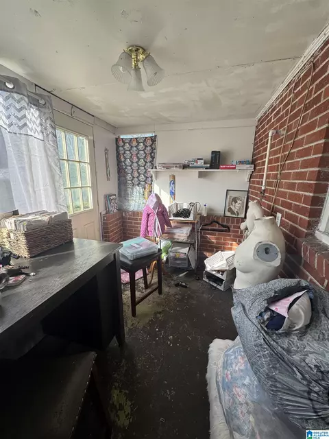 Exterior - 401 17th St N, Clanton, AL 35045 photo 5 of 5