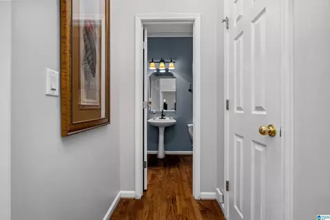Entry Way - 244 Silverleaf Dr, Pelham, AL 35124 photo 3 of 5