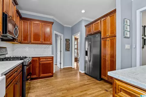 Kitchen - 244 Silverleaf Dr, Pelham, AL 35124 photo 4 of 7