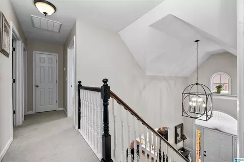 Entry Way - 244 Silverleaf Dr, Pelham, AL 35124 photo 4 of 5