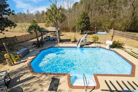 Exterior - 244 Silverleaf Dr, Pelham, AL 35124 photo 10 of 24