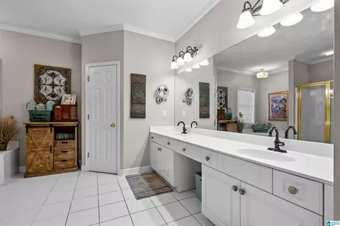 Bath - 244 Silverleaf Dr, Pelham, AL 35124 photo 2 of 8